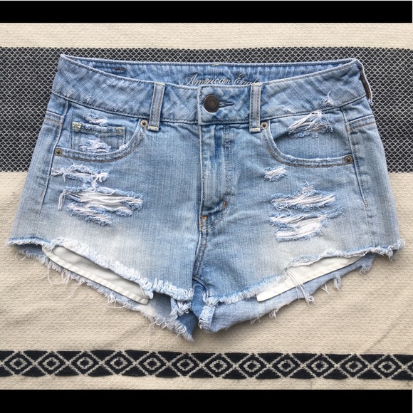 American Eagle Outfitters Pants - American Eagle Light Wash Festival Shortie Size 2